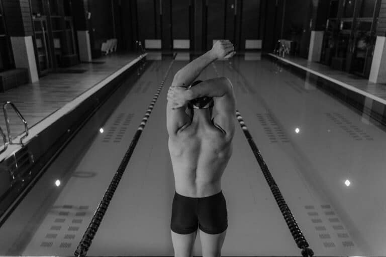 Découvrez comment sélectionner le maillot de bain parfait pour votre silhouette.