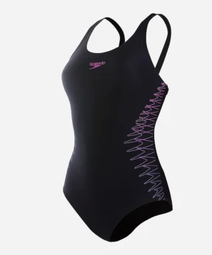 Maillot 1 pièce résistant au chlore, idéal pour l’entraînement régulier. Liberté de mouvement maximale en piscine.