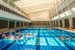 Piscine Blomet à Paris : horaires, prix et infos utiles avant d’y aller
